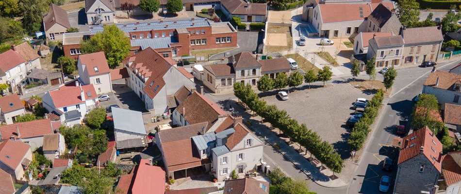 Image en deux parties de la ville de Orry-La-Ville